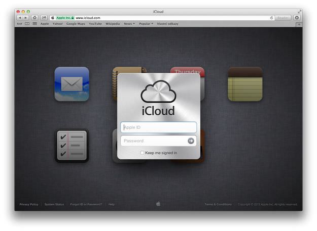 Apple iCloud login screen